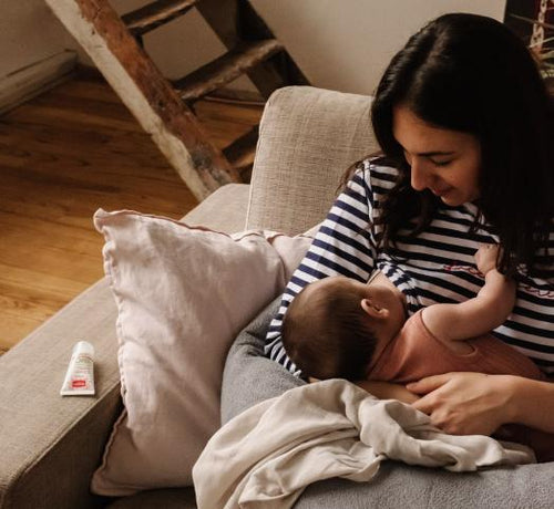 Breastfeeding_1048x964-min - Mustela Multi-market - 1